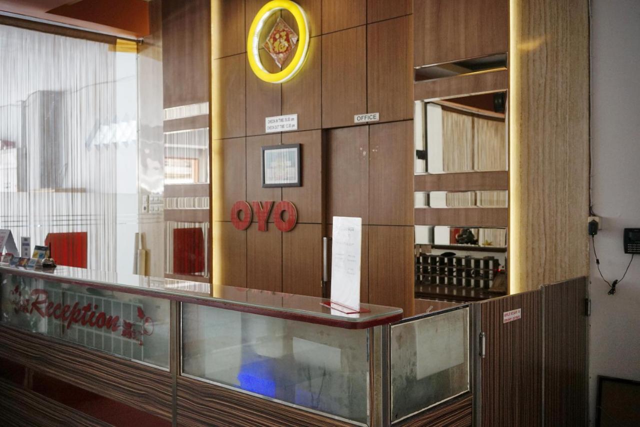 Oyo 2291 Hotel Bahagia 마카사르 외부 사진